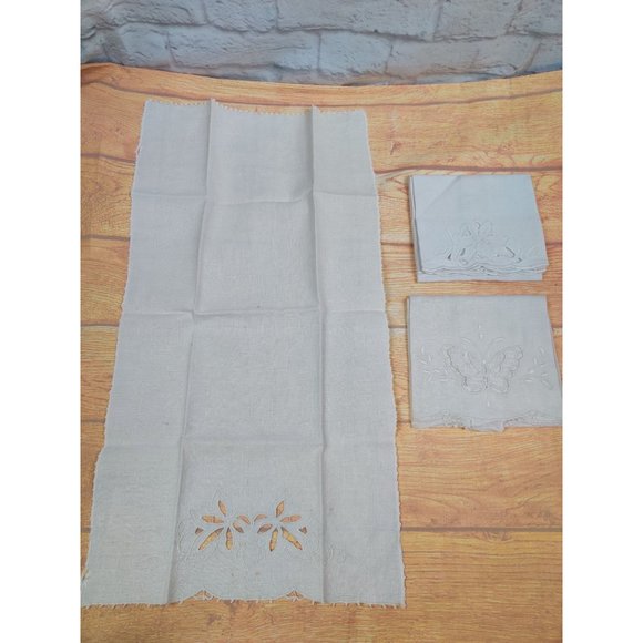 Vintage table linens napkins embroidered crafters lot white rust solid stained - Picture 2 of 6